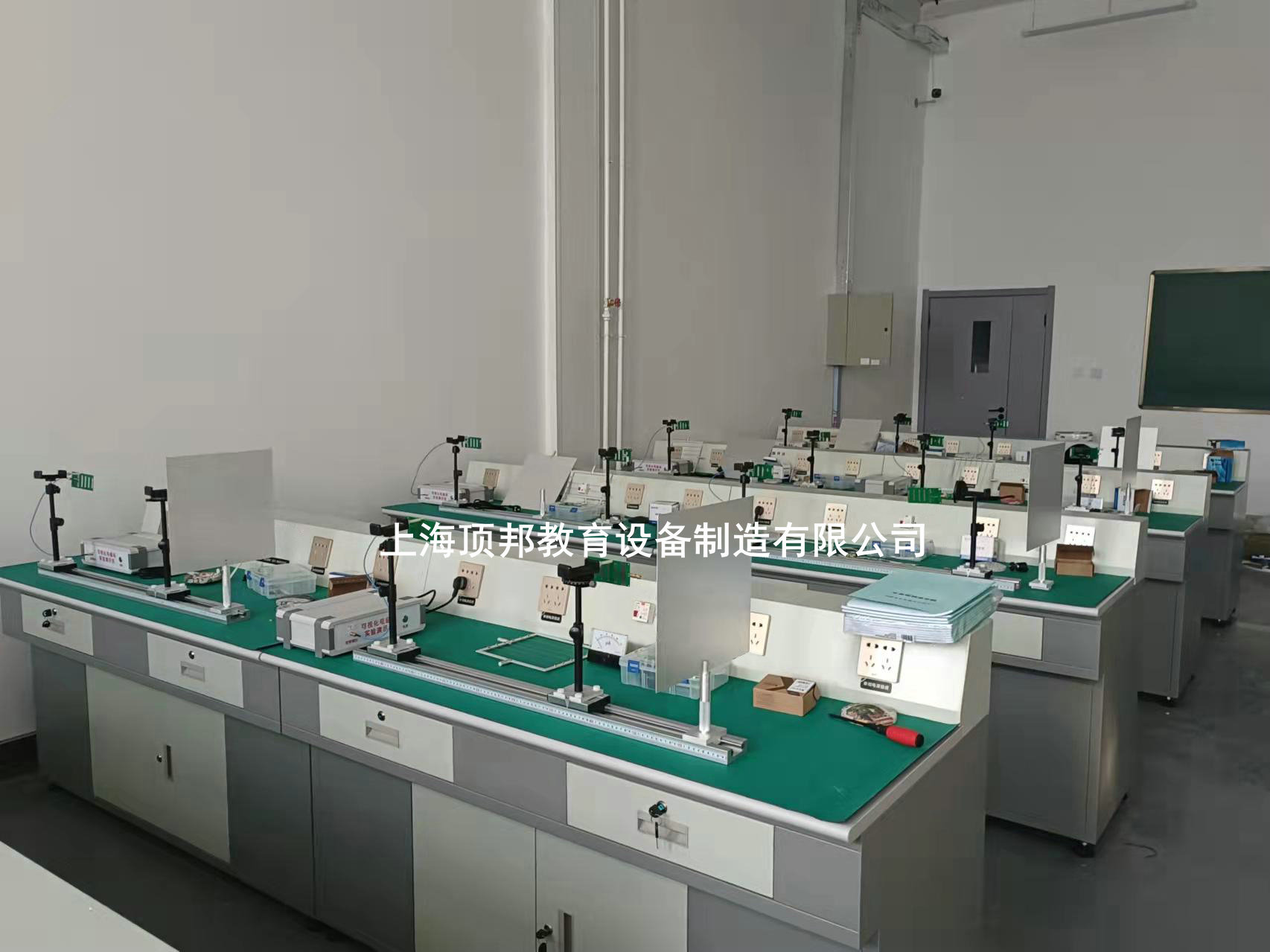 电磁场电磁波可视化实验室建设方案(图2) 电磁场电磁波可视化教学实验系统