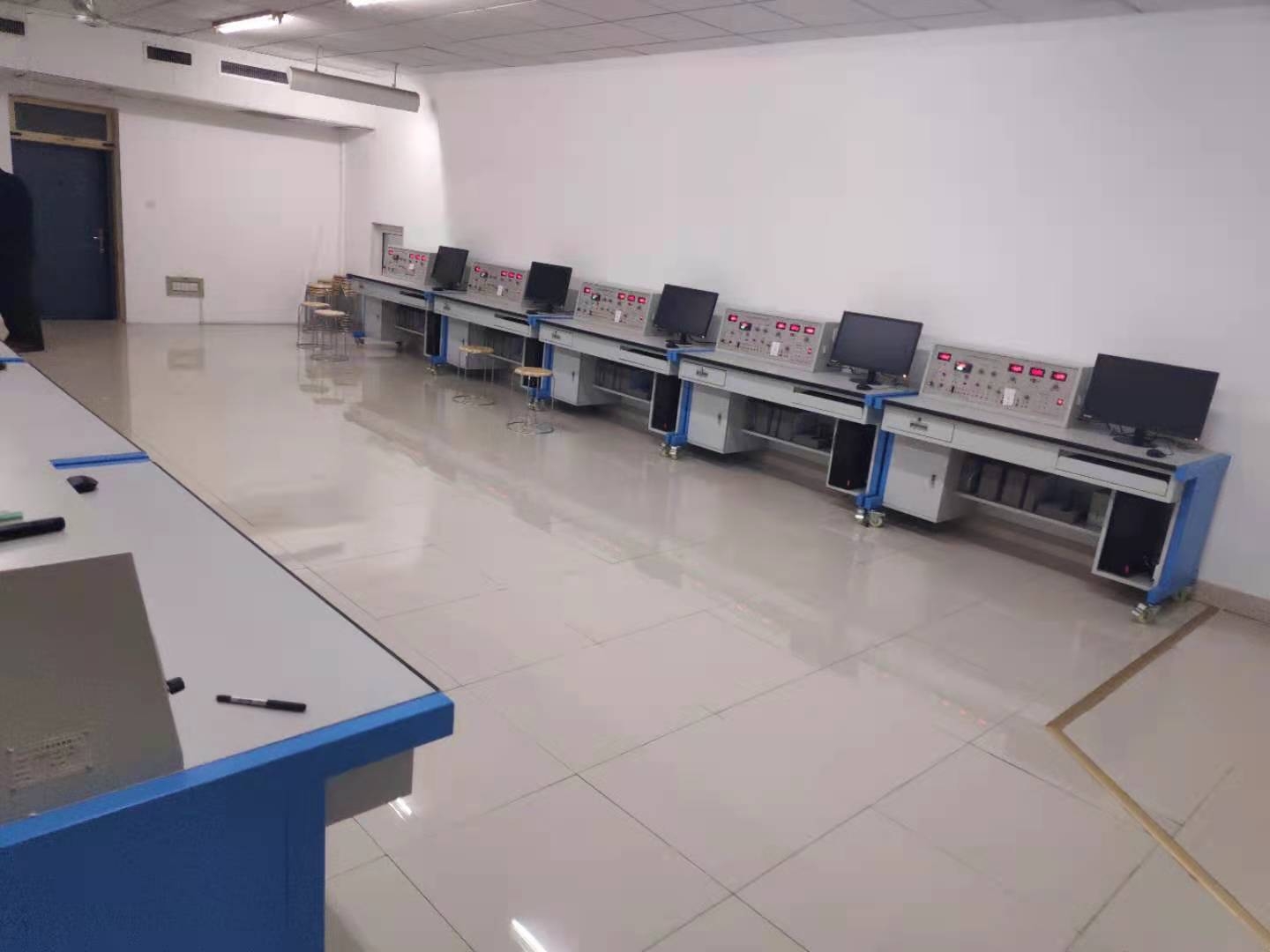 生物医学传感器实验台(图2) 生物医学传感器实验台